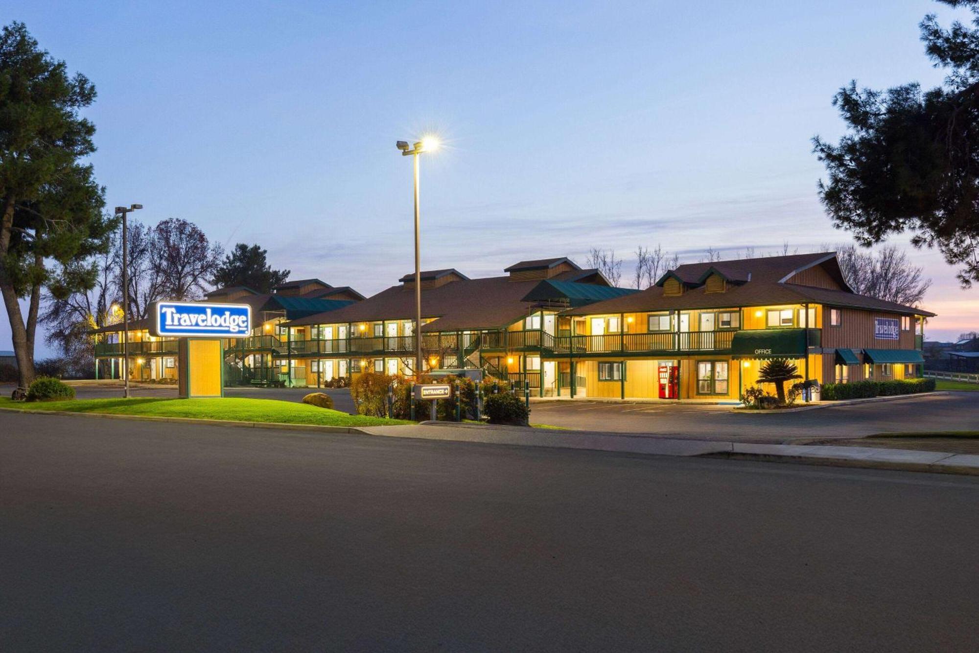 Travelodge By Wyndham Lemoore Near Naval Air Station Extérieur photo